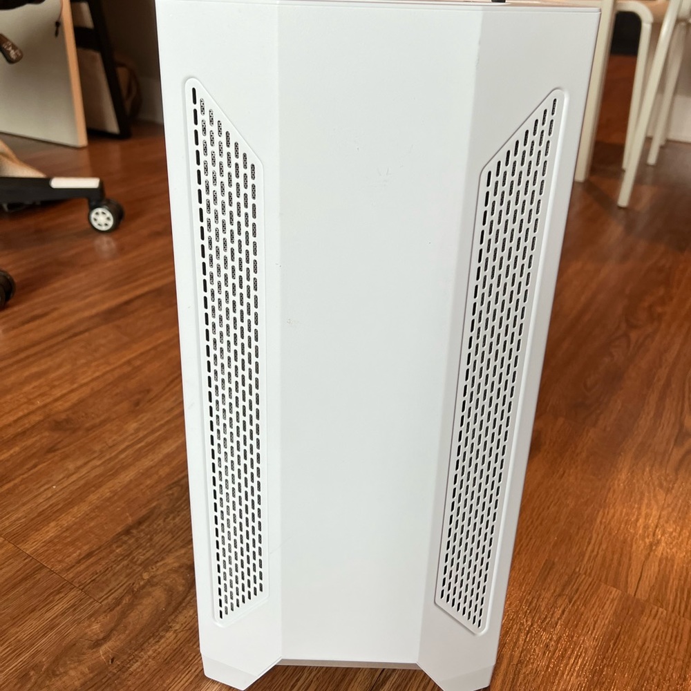Lian li lancool 2 white tempered glass ATX case